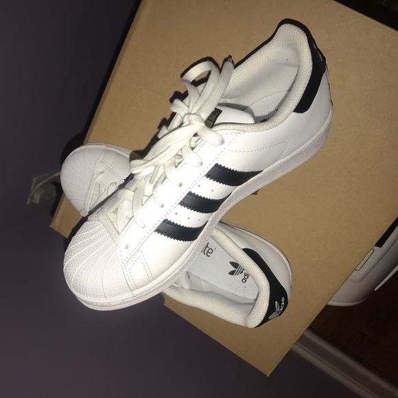 Adidas shell tops - Picture 2 of 3